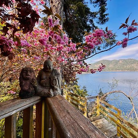 Shangrila Waterfront Vacation Home Bedwell Harbour Exterior foto