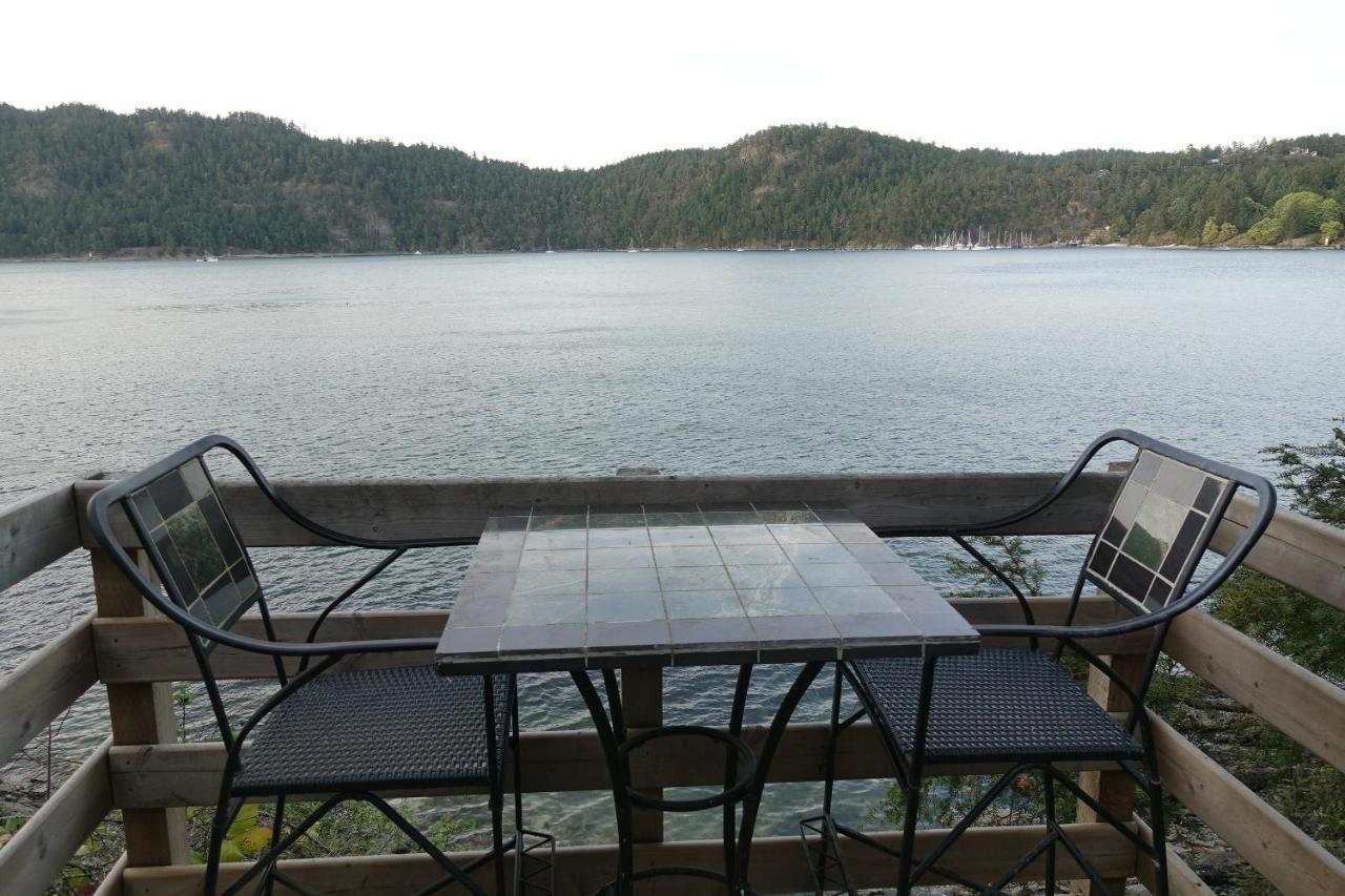 Shangrila Waterfront Vacation Home Bedwell Harbour Exterior foto
