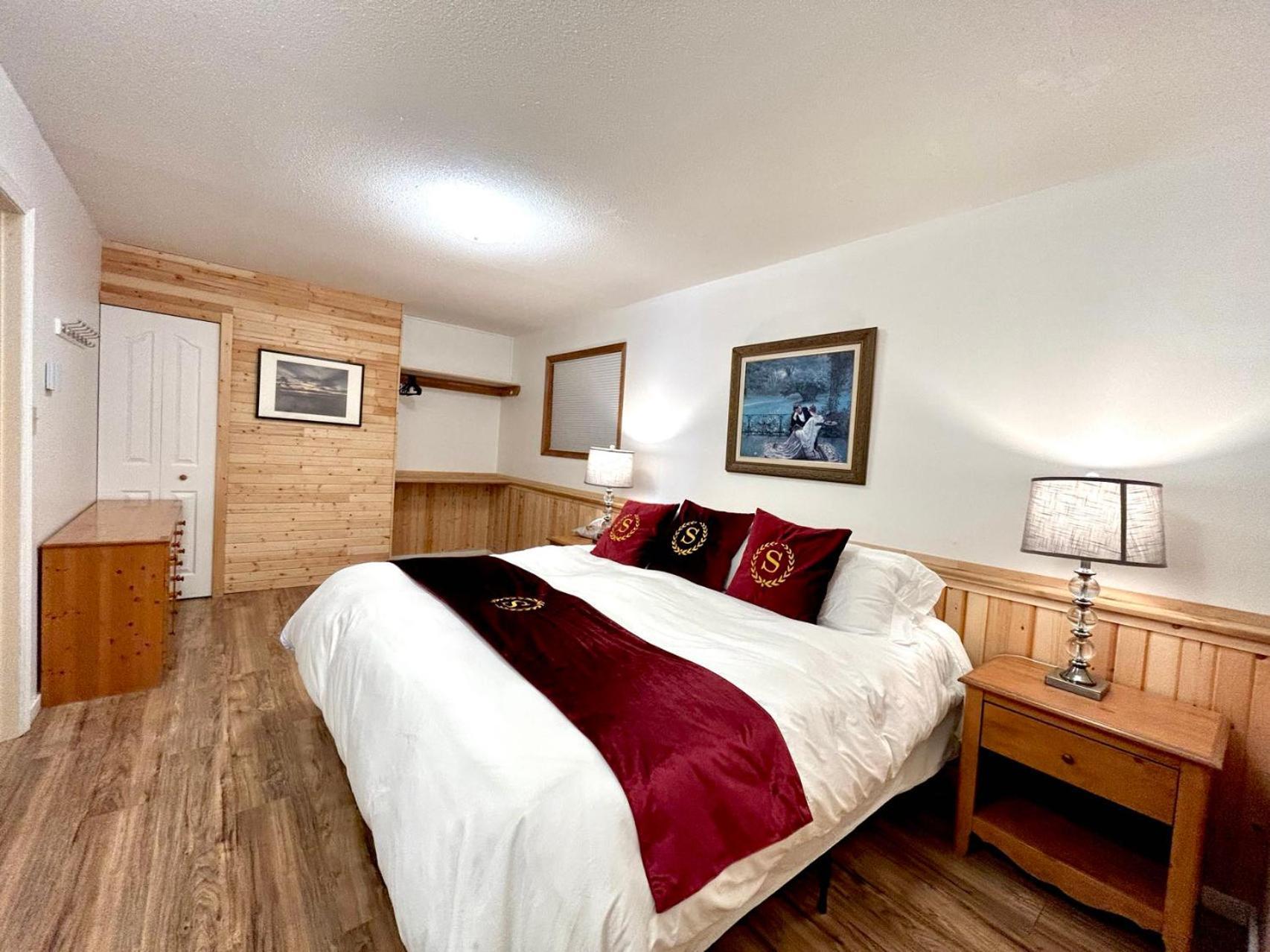 Shangrila Waterfront Vacation Home Bedwell Harbour Exterior foto